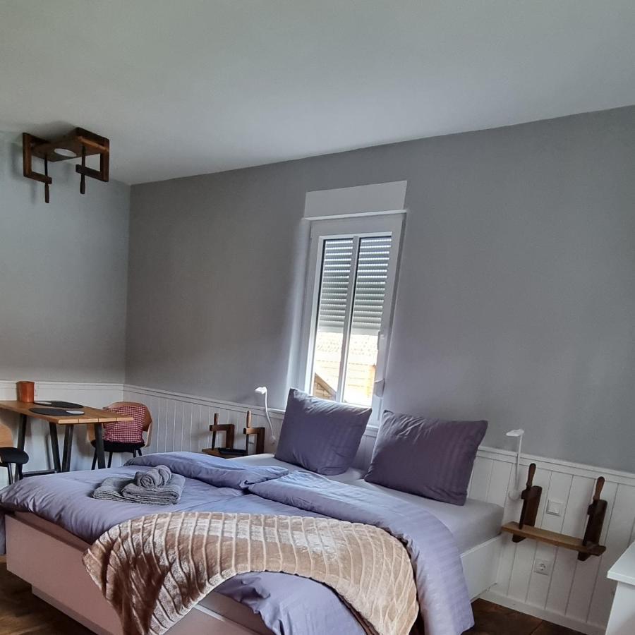 Zur Alten Tischlerei Homestay *